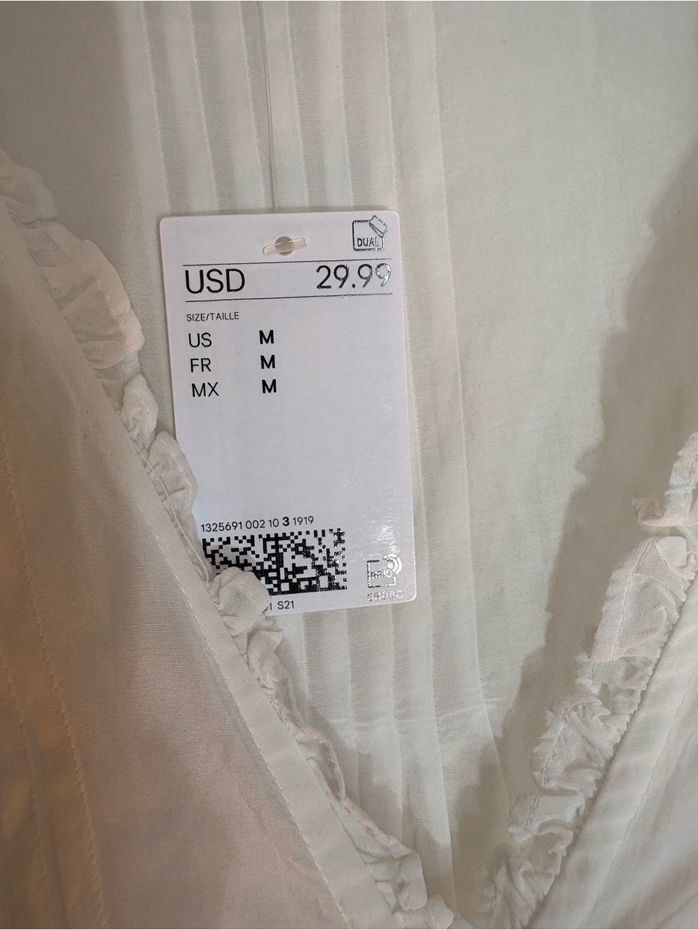 H&M Cream Ruffle Pintuck Button-Front Blouse - Picture 4 of 5